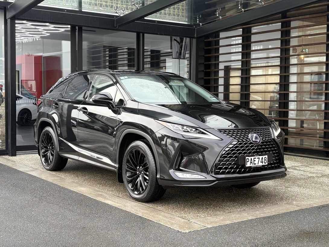 2022 Lexus RX 450h at Lexus of Hamilton