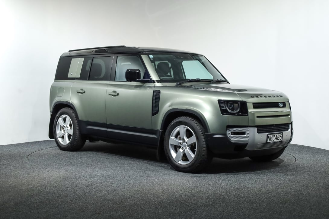 2021 Land Rover Defender at Duncan & Ebbett Hamilton