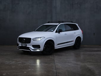 2022 Volvo XC90 at Ebbett Prestige Tauranga