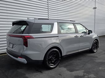 2025 Kia Carnival at Johnston Ebbett