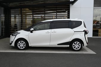 2017 Toyota Sienta at Ebbett Toyota Hamilton
