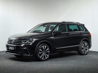 2022 Volkswagen Tiguan at Ebbett Volkswagen & Škoda Hamilton