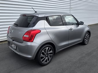 2022 Suzuki Swift at Johnston Ebbett