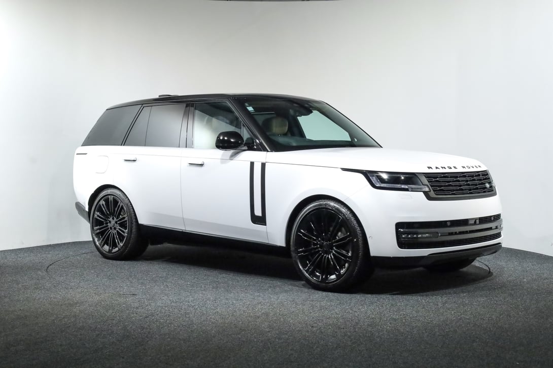 2026 Land Rover Range Rover at Duncan & Ebbett Hamilton