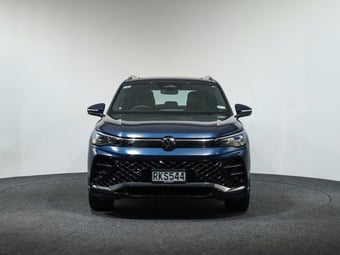 2025 Volkswagen Tiguan at Ebbett Volkswagen & Škoda Hamilton