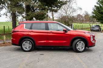2021 Mitsubishi Outlander at Jim Wright