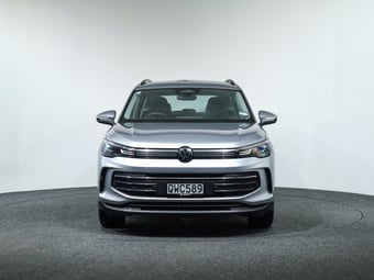 2024 Volkswagen Tiguan at Ebbett Volkswagen & Škoda Hamilton