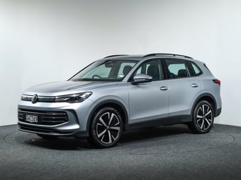 2024 Volkswagen Tiguan at Ebbett Volkswagen & Škoda Hamilton