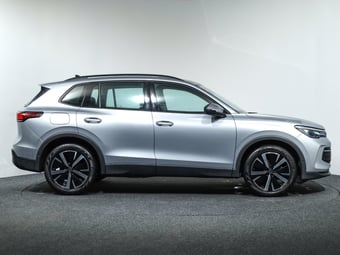 2024 Volkswagen Tiguan at Ebbett Volkswagen & Škoda Hamilton