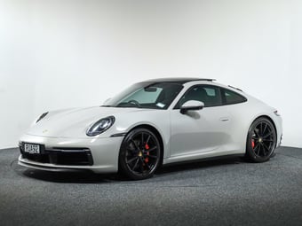 2019 Porsche 911 at Ebbett Volkswagen & Škoda Hamilton