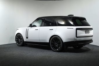 2025 Land Rover Range Rover at Duncan & Ebbett Hamilton