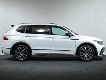 2025 Volkswagen Tiguan Allspace at Ebbett Volkswagen & Škoda Hamilton