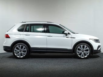 2021 Volkswagen Tiguan at Ebbett Volkswagen & Škoda Hamilton
