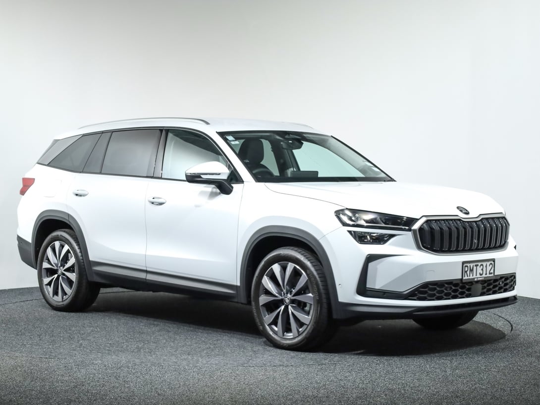 2025 Skoda Kodiaq at Ebbett Volkswagen & Škoda Hamilton