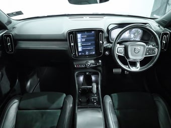 2019 Volvo XC40 at Ebbett Hamilton