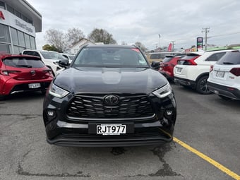 2025 Toyota Highlander at Ebbett Toyota Te Awamutu