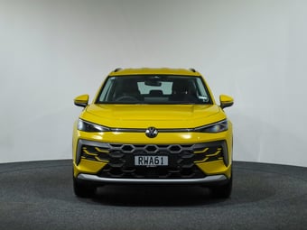 2026 Volkswagen T-Roc at Ebbett Volkswagen & Škoda Hamilton