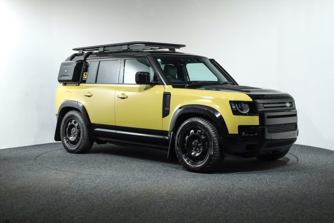 2026 Land Rover Defender at Duncan & Ebbett Hamilton