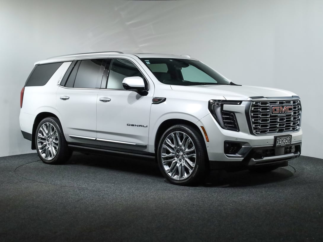 2025 GMC Yukon at Ebbett Hamilton