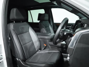 2025 GMC Yukon at Ebbett Hamilton