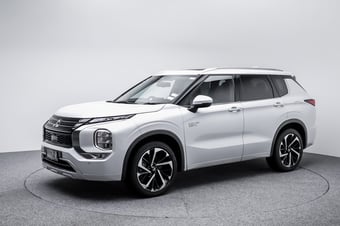 2023 Mitsubishi Outlander at Ebbett Pukekohe