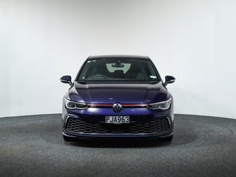 2022 Volkswagen Golf at Ebbett Volkswagen & Škoda Hamilton