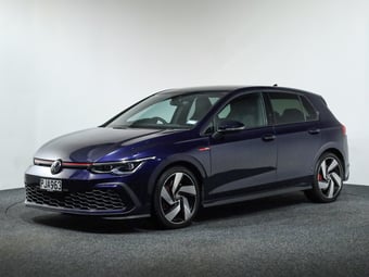 2022 Volkswagen Golf at Ebbett Volkswagen & Škoda Hamilton