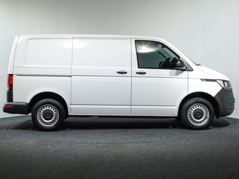 2024 Volkswagen Transporter at Ebbett Volkswagen & Škoda Hamilton