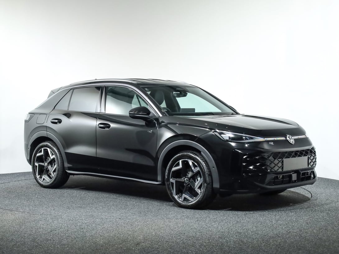 2026 Volkswagen T-Roc at Ebbett Volkswagen & Škoda Hamilton
