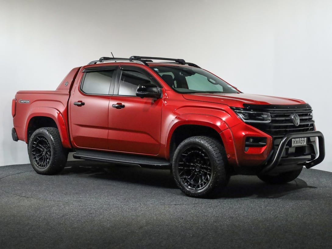 2025 Volkswagen Amarok at Ebbett Volkswagen & Škoda Hamilton