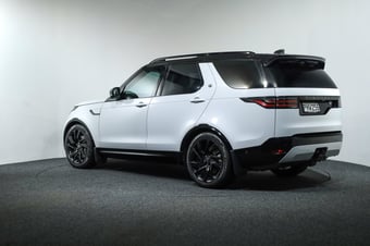 2022 Land Rover Discovery at Duncan & Ebbett Hamilton