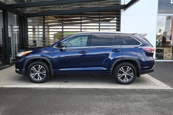 2016 Toyota Highlander at Ebbett Toyota Hamilton