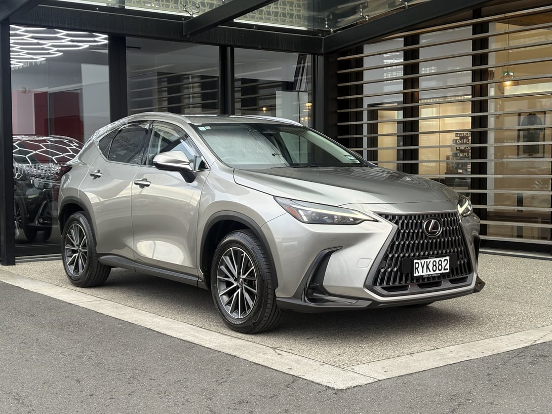 2023 Lexus NX 350h at Lexus of Hamilton
