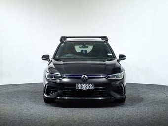 2024 Volkswagen Golf at Ebbett Volkswagen & Škoda Hamilton