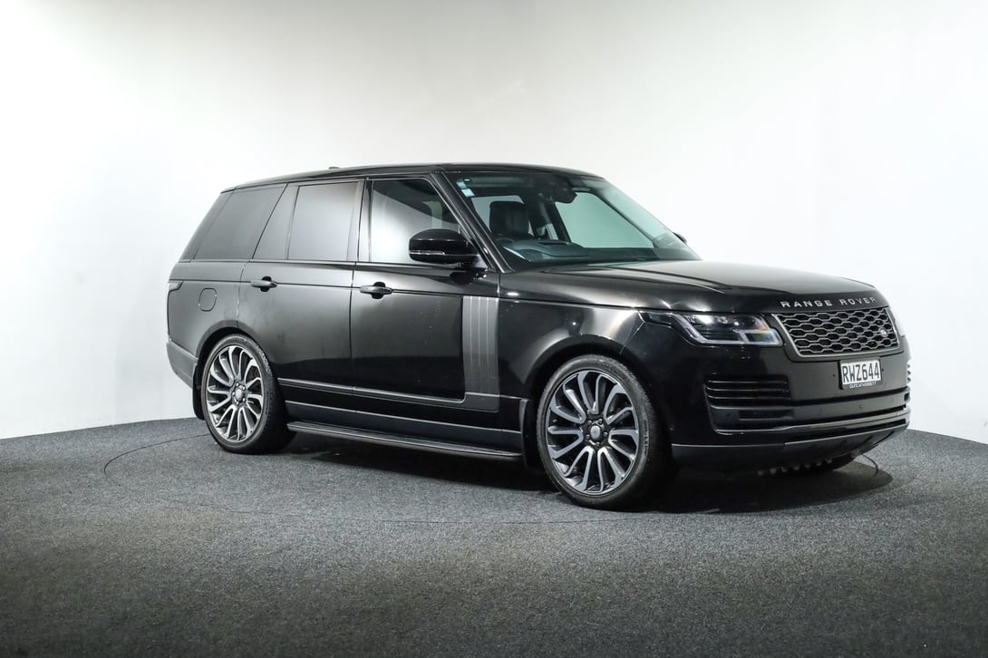 2020 Land Rover Range Rover at Duncan & Ebbett Hamilton