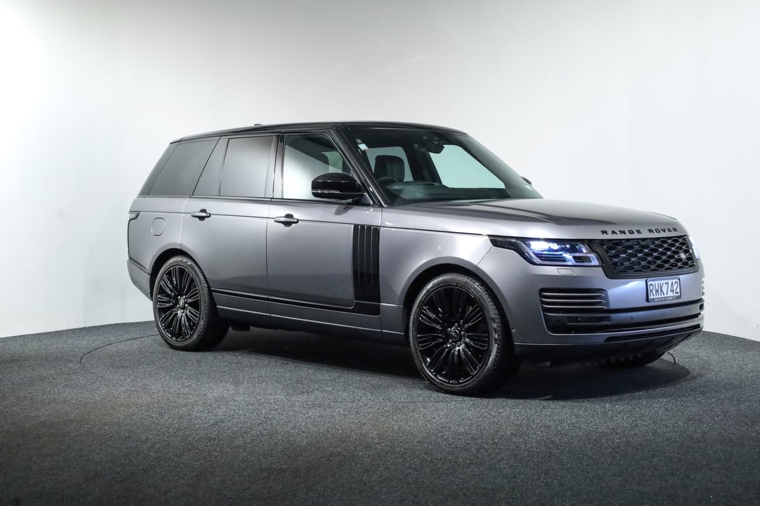 2021 Land Rover Range Rover at Duncan & Ebbett Hamilton