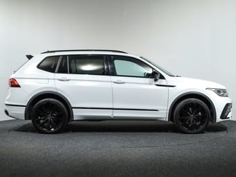 2025 Volkswagen Tiguan at Ebbett Volkswagen & Škoda Hamilton