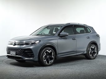 2025 Volkswagen Tiguan at Ebbett Volkswagen & Škoda Hamilton