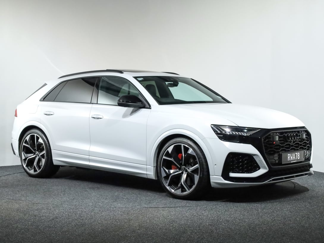 2023 Audi RS Q8 at Ebbett Volkswagen & Škoda Hamilton
