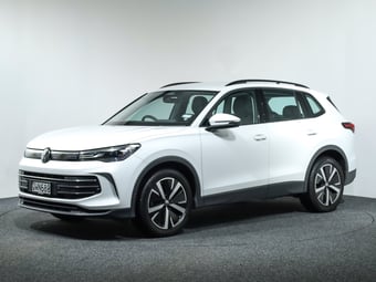 2024 Volkswagen Tiguan at Ebbett Volkswagen & Škoda Hamilton