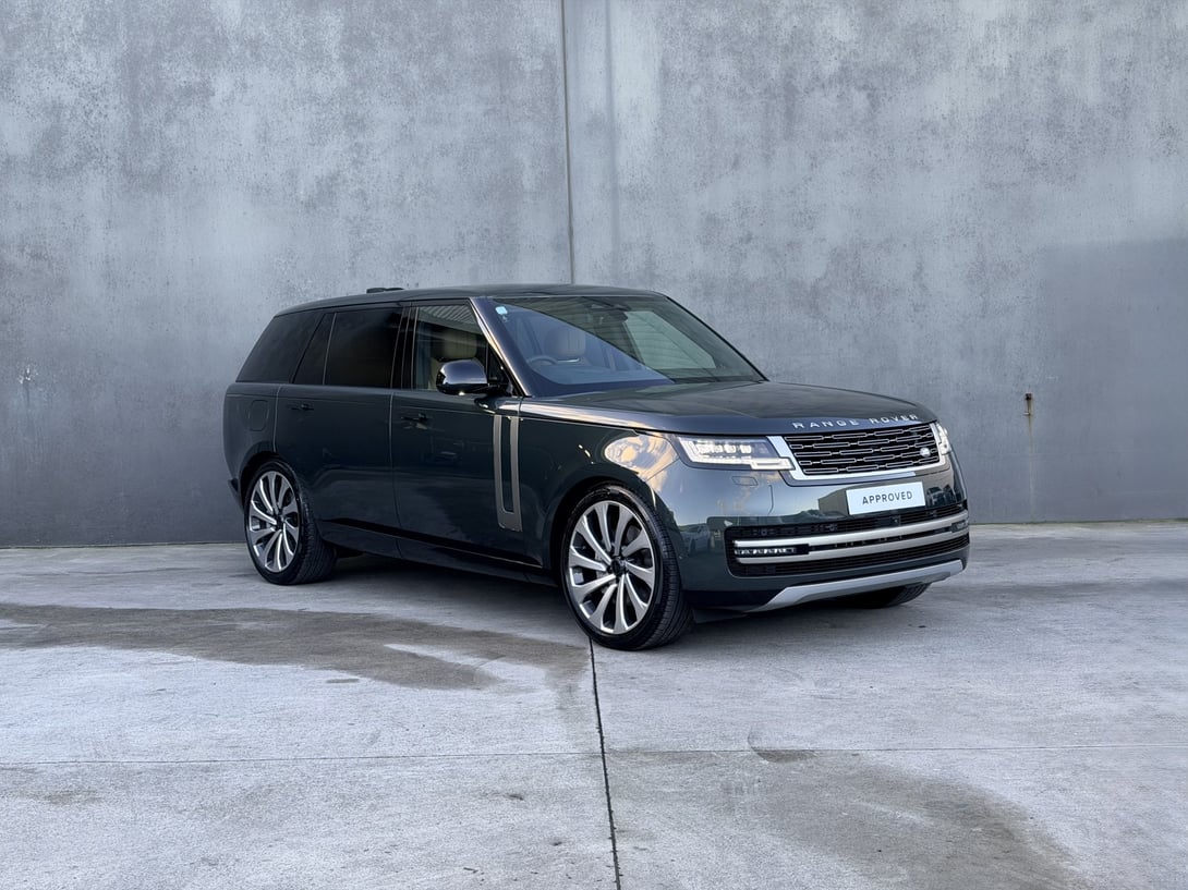 2026 Land Rover Range Rover at Ebbett Prestige Tauranga