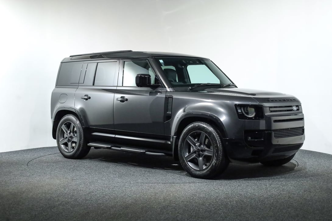 2026 Land Rover Defender at Duncan & Ebbett Hamilton