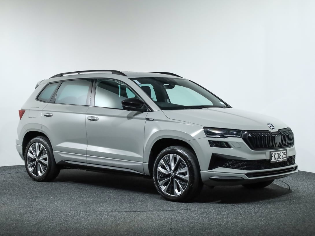 2022 Skoda Karoq at Ebbett Volkswagen & Škoda Hamilton
