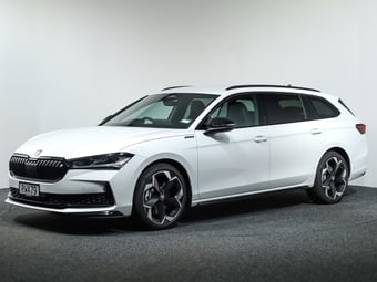 2026 Skoda Superb at Ebbett Volkswagen & Škoda Hamilton