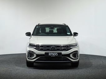 2026 Volkswagen T-Roc at Ebbett Volkswagen & Škoda Hamilton