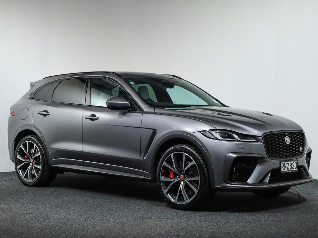 2022 Jaguar F-Pace at Ebbett Volkswagen & Škoda Hamilton