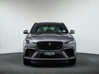 2022 Jaguar F-Pace at Ebbett Volkswagen & Škoda Hamilton