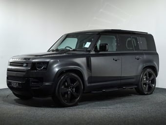 2025 Land Rover Defender at Ebbett Volkswagen & Škoda Hamilton