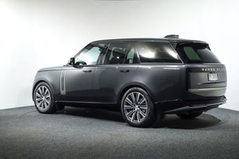 2025 Land Rover Range Rover at Duncan & Ebbett Hamilton